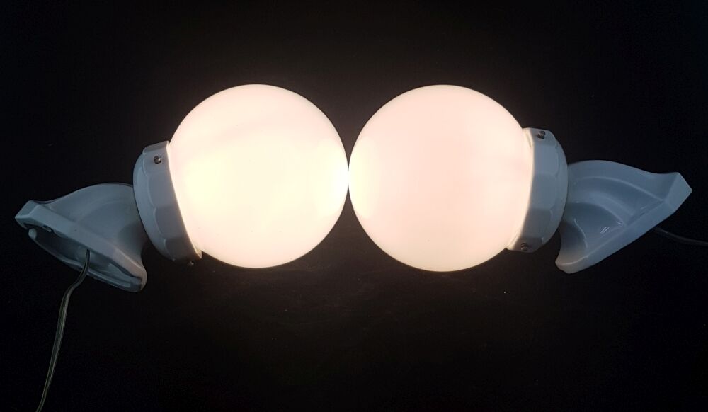 Pair of porcelain art deco wall light