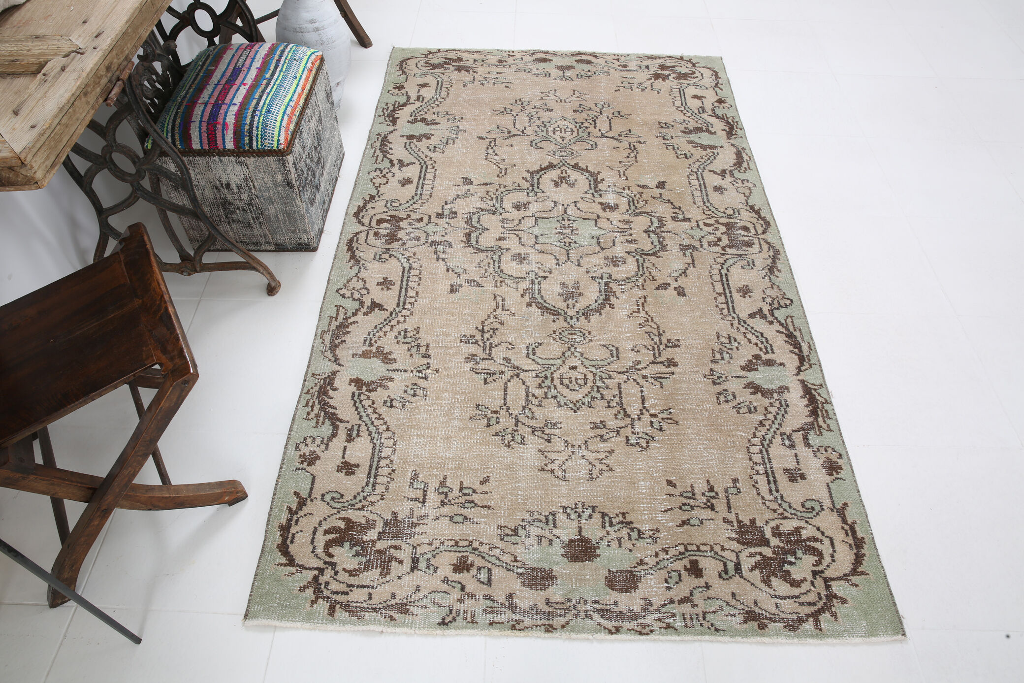 4x7 classic floral vintage tapis rug, 211x125cm
