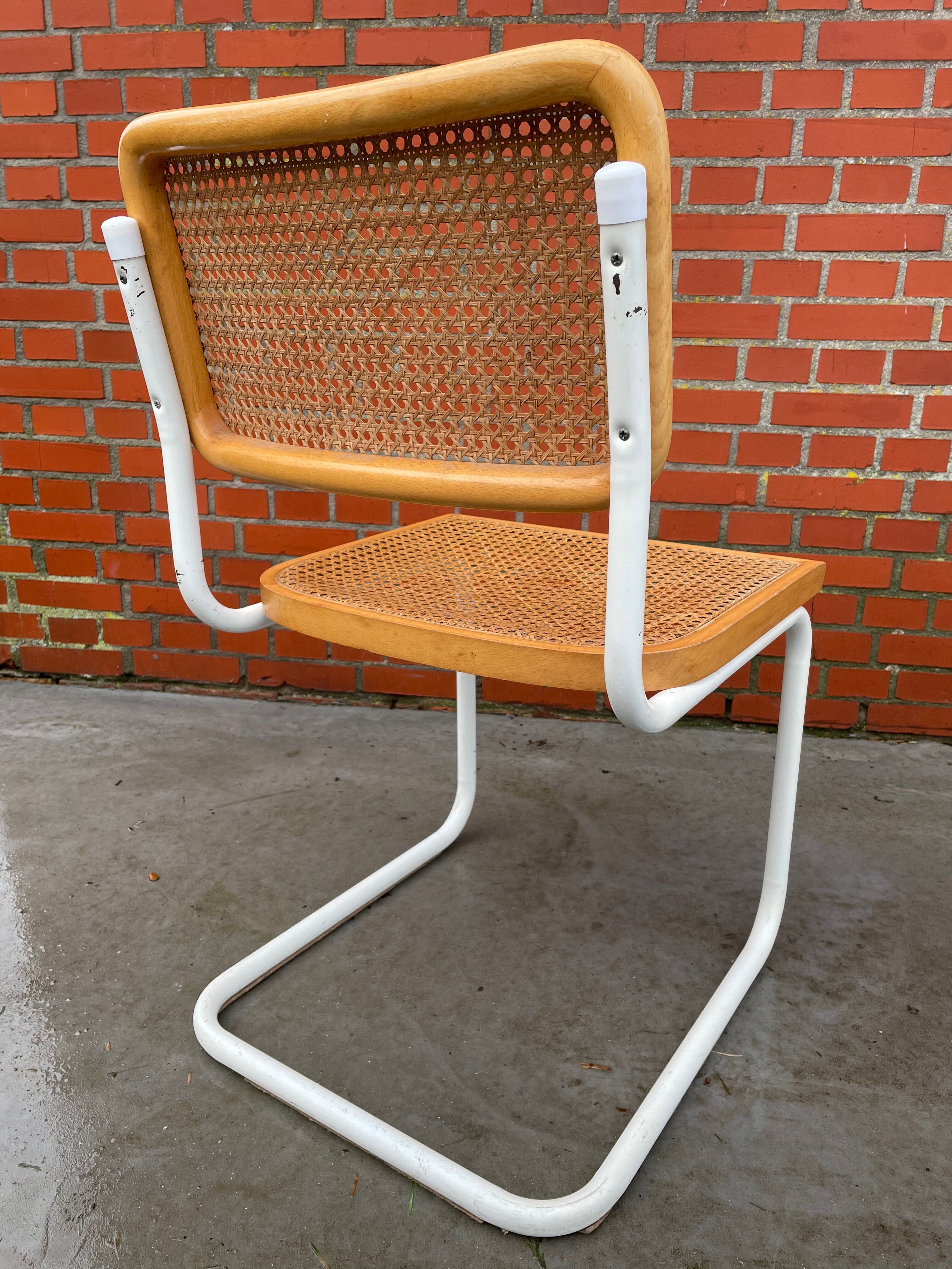 Ensemble de 4 chaises modèles Cesca de Marcel Breuer