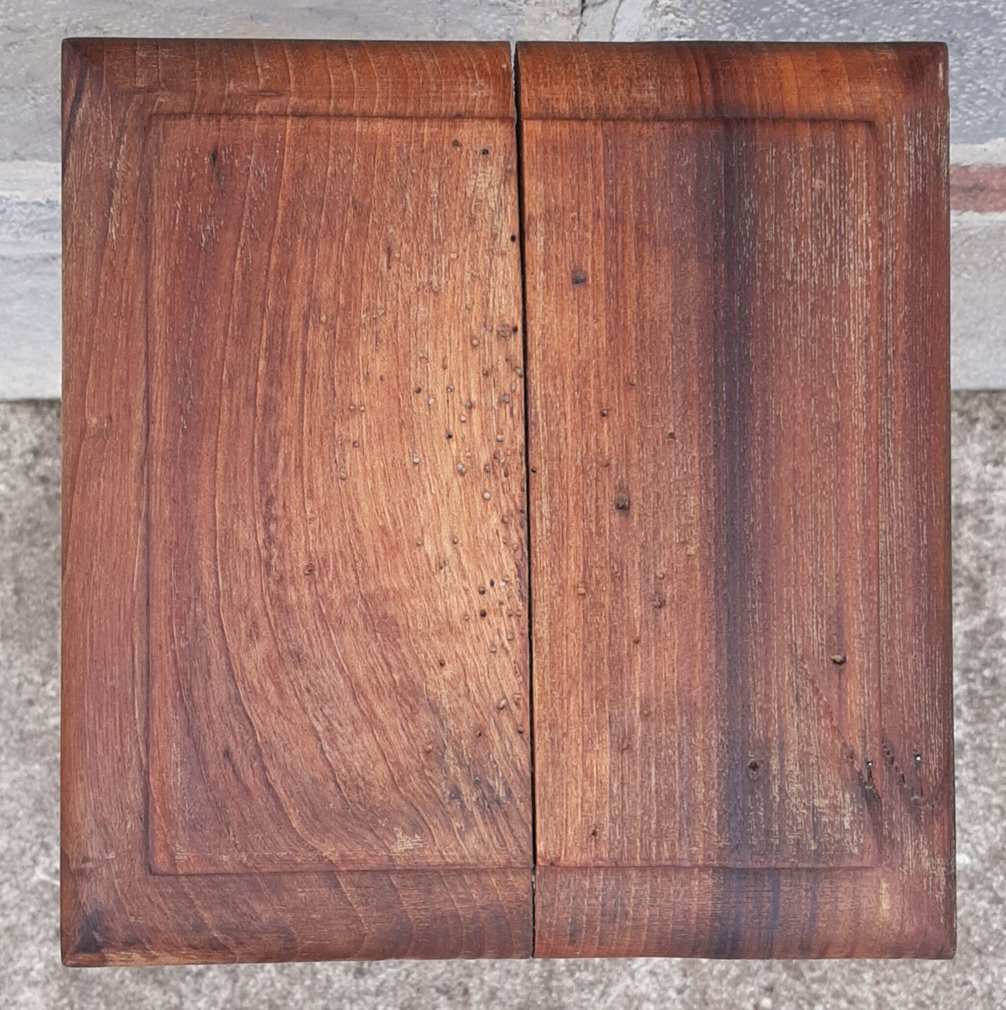 Colonne sellette en bois