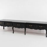 Buffet bas noir de style Louis XV, XXe siècle, France