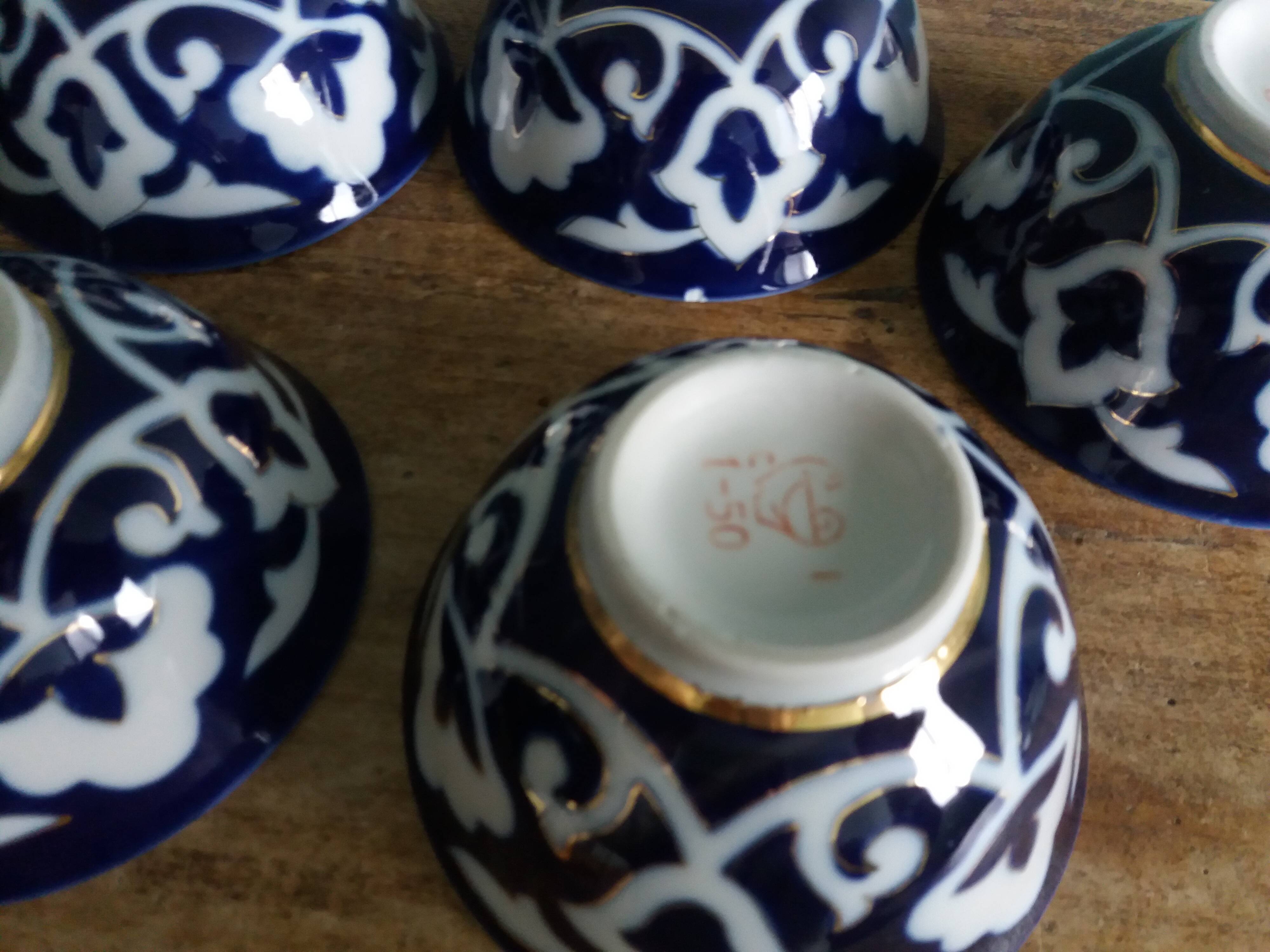 5 Uzbekistan porcelain tea bowls or cups, cobalt and gold decor