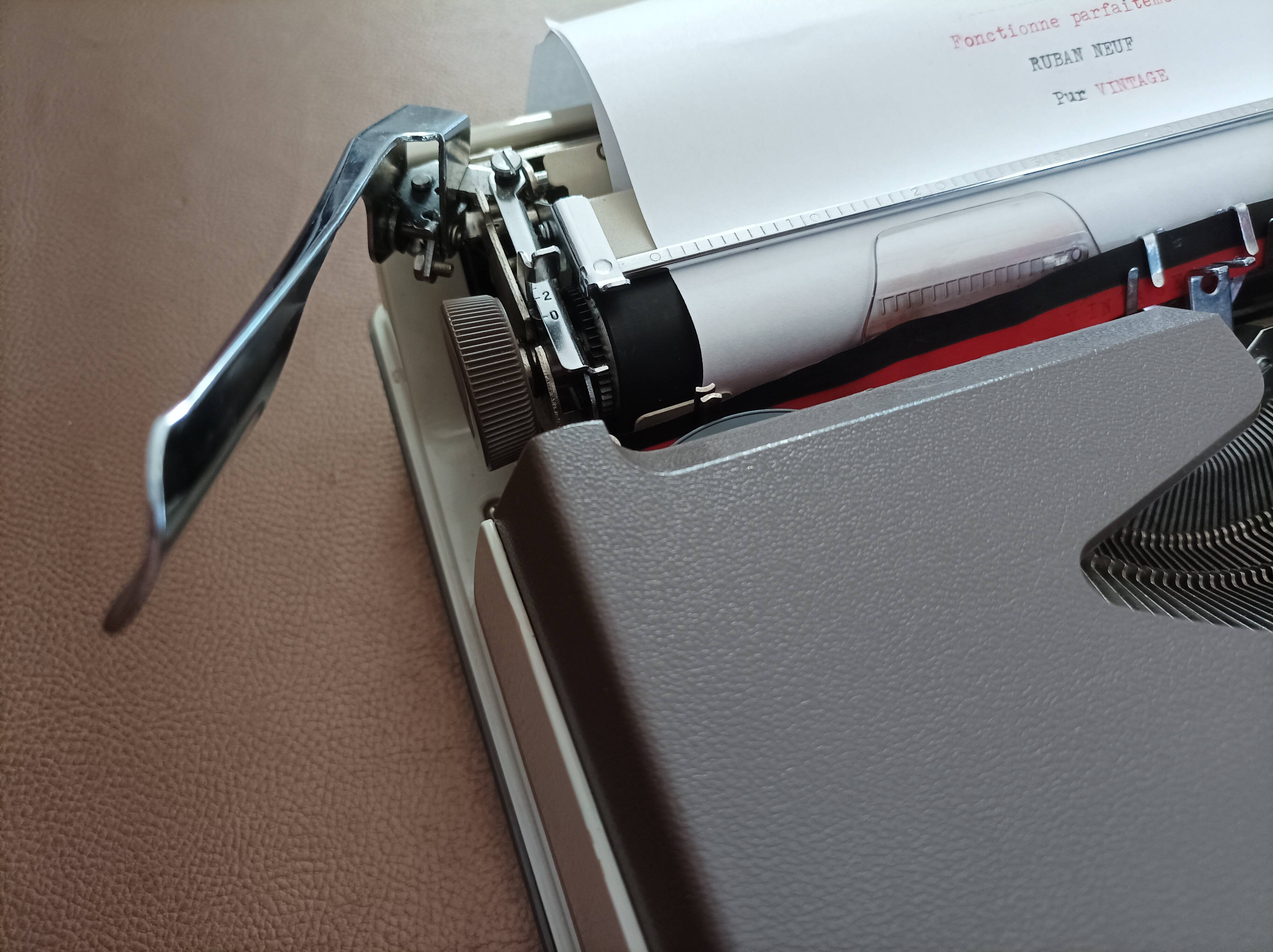 Royal 203 cappuccino & cream revised new ribbon