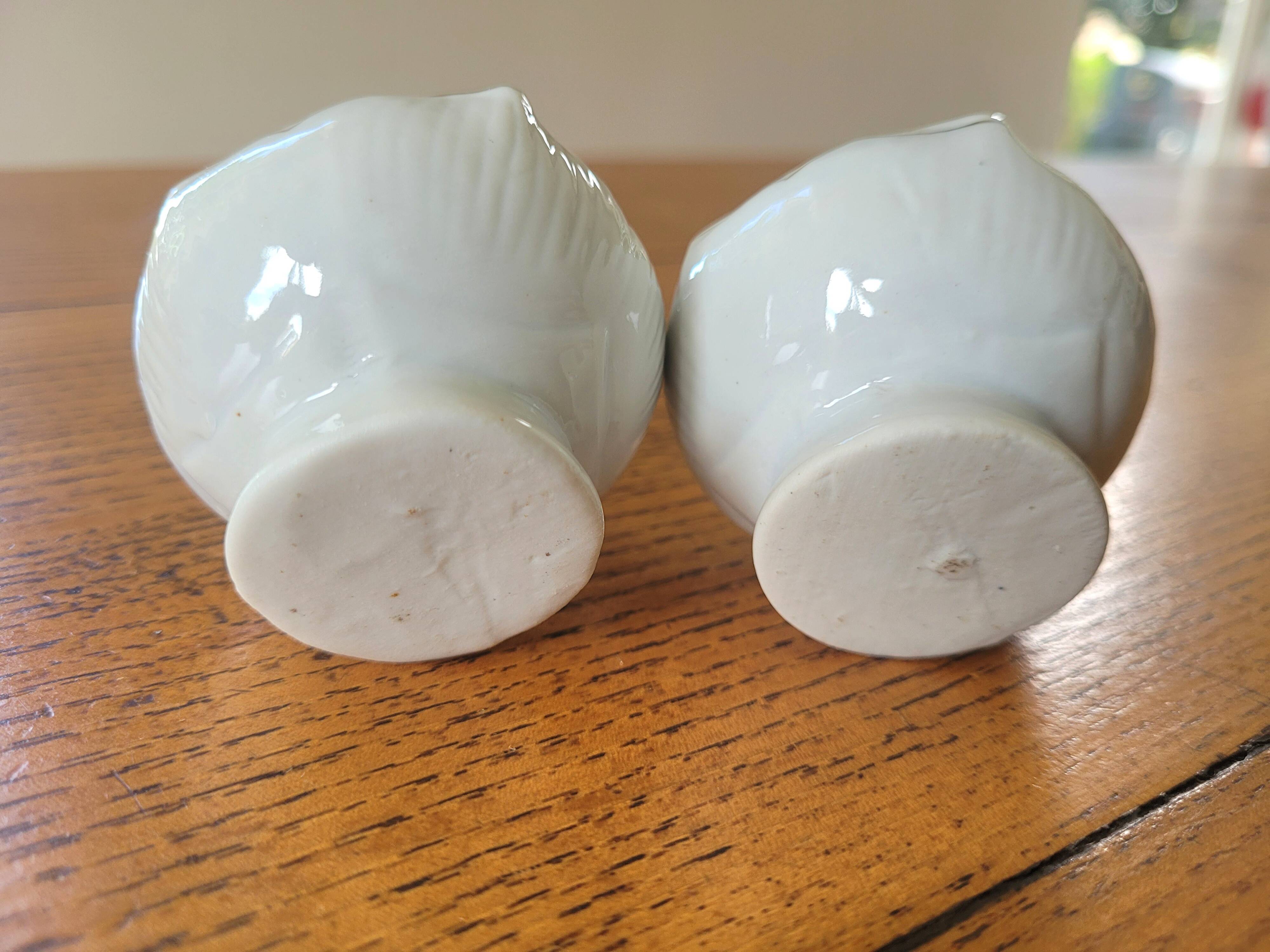 Duo coquetiers/salières en porcelaine ancienne