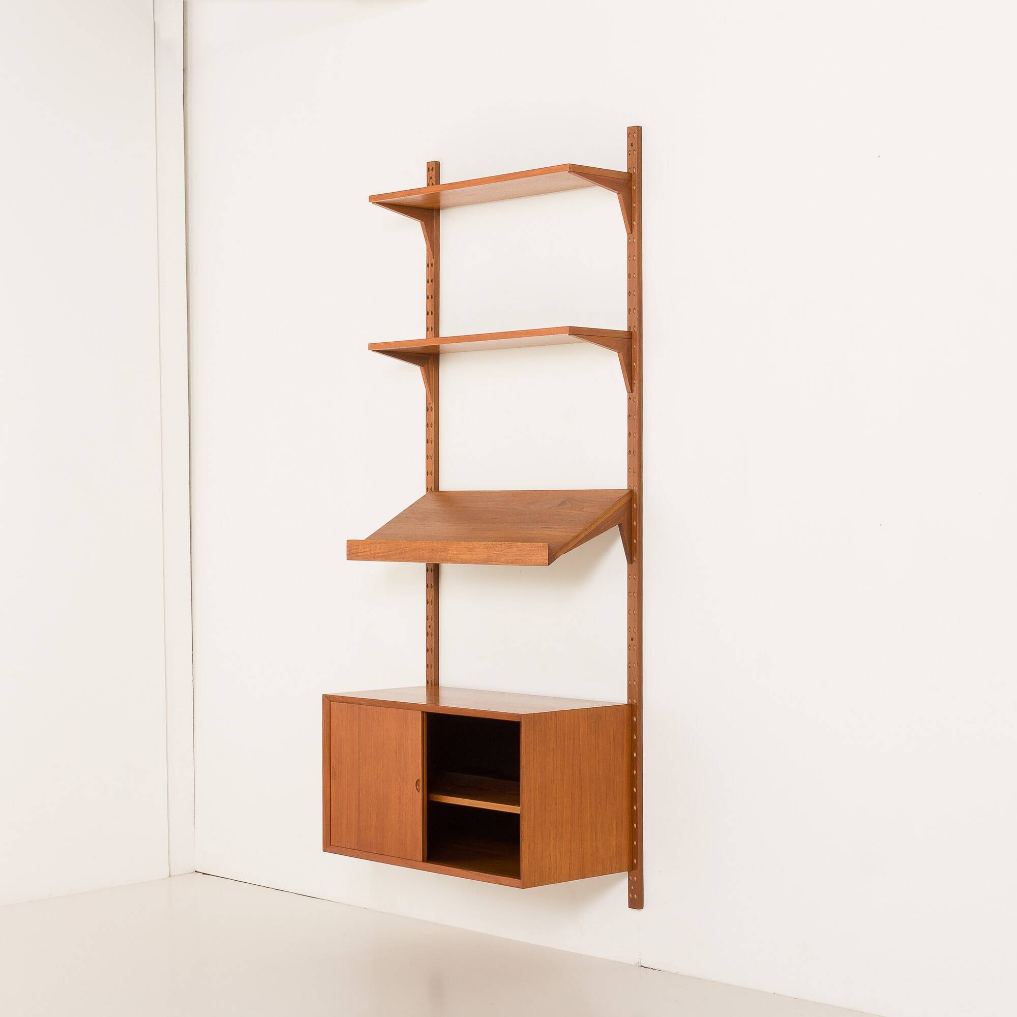 Poul Cadovius teak wall unit with expository shelf for Cado, Denmark 1960s