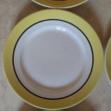 Six vintage dinner plates
