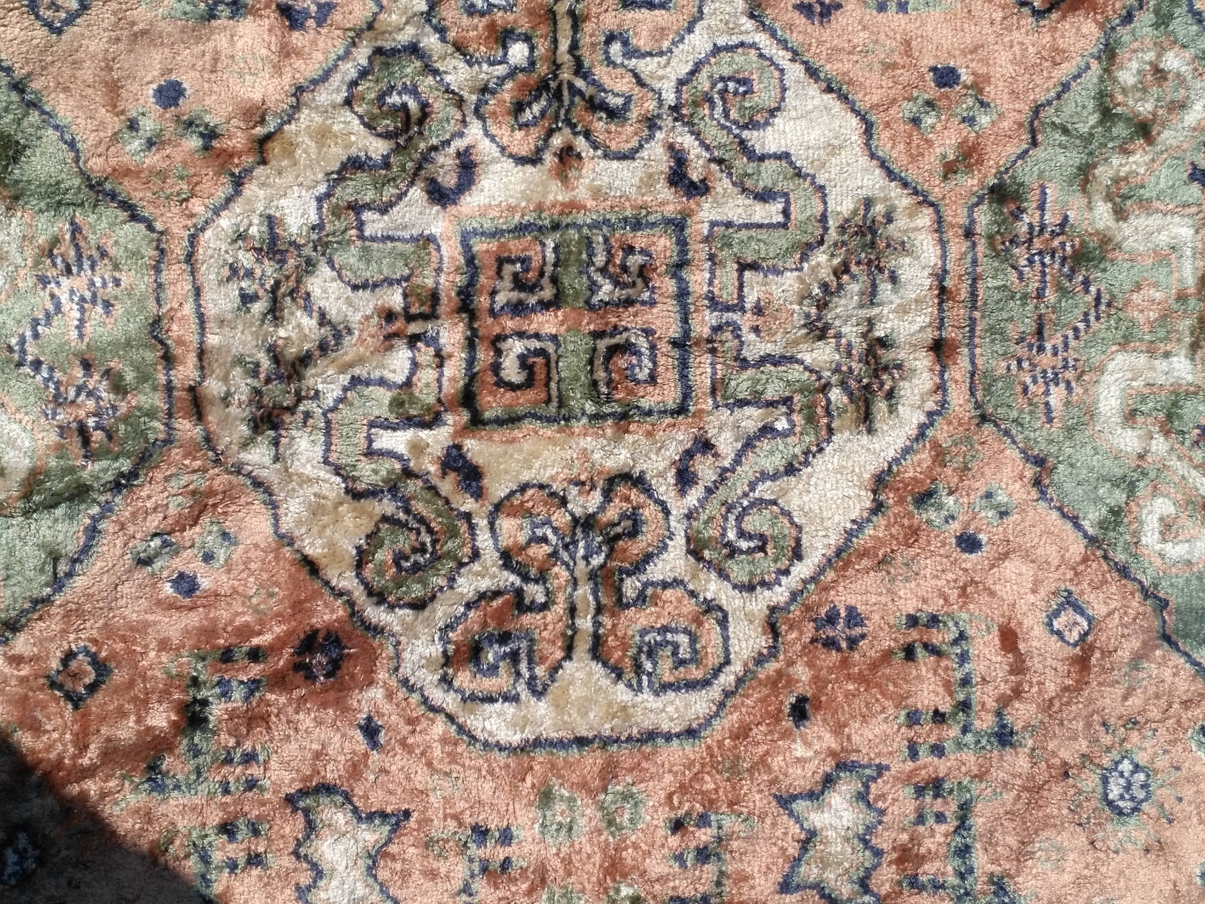 Chinese-style silk carpet 150x92cm