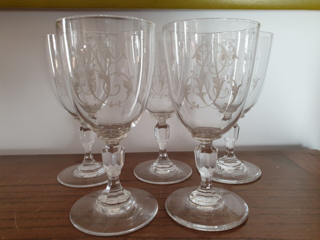 Set of 5 old screen-printed glasses