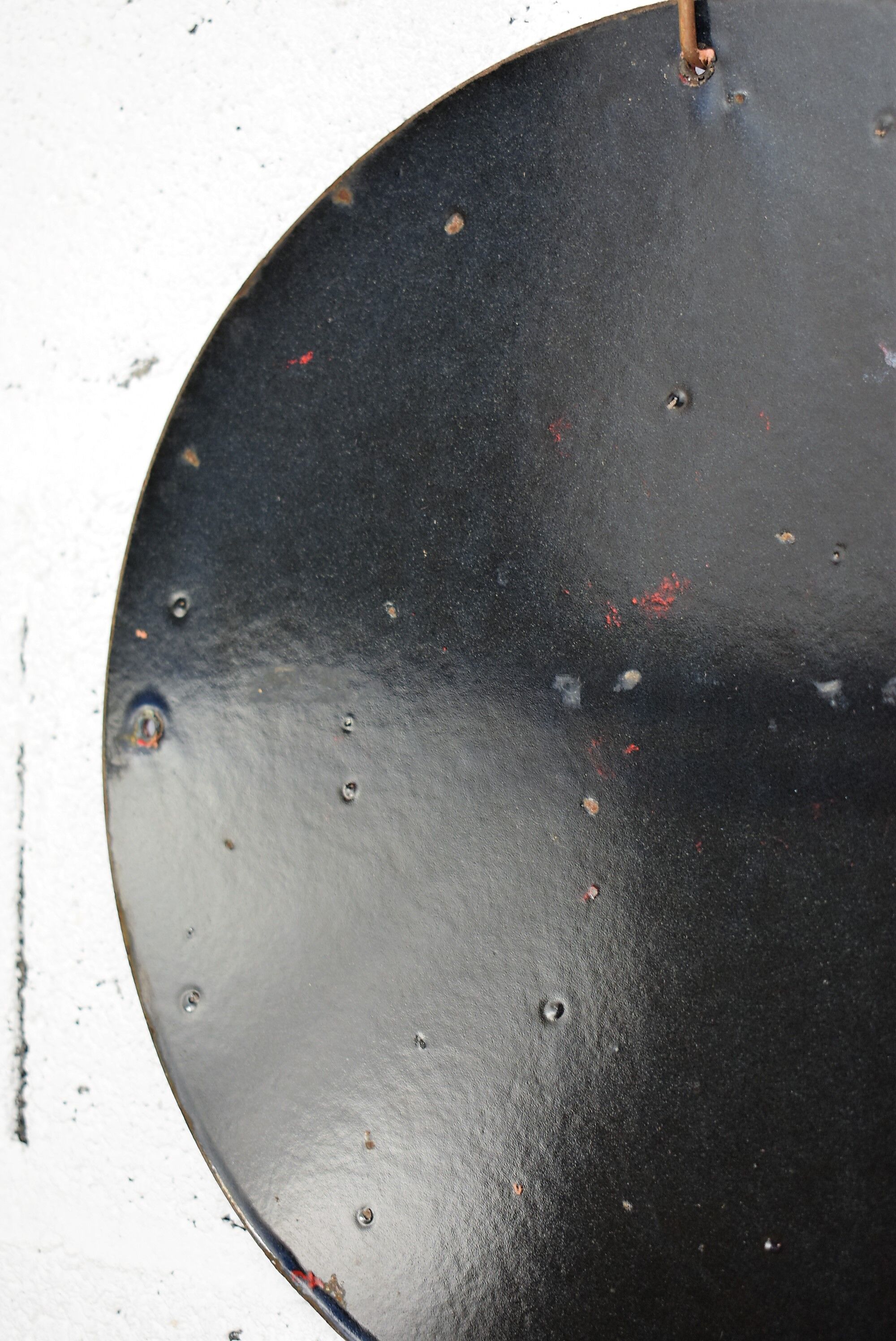 Enamelled forbidden direction panel