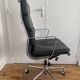 Fauteuil de bureau ea 219 soft pad eames chair by vitra