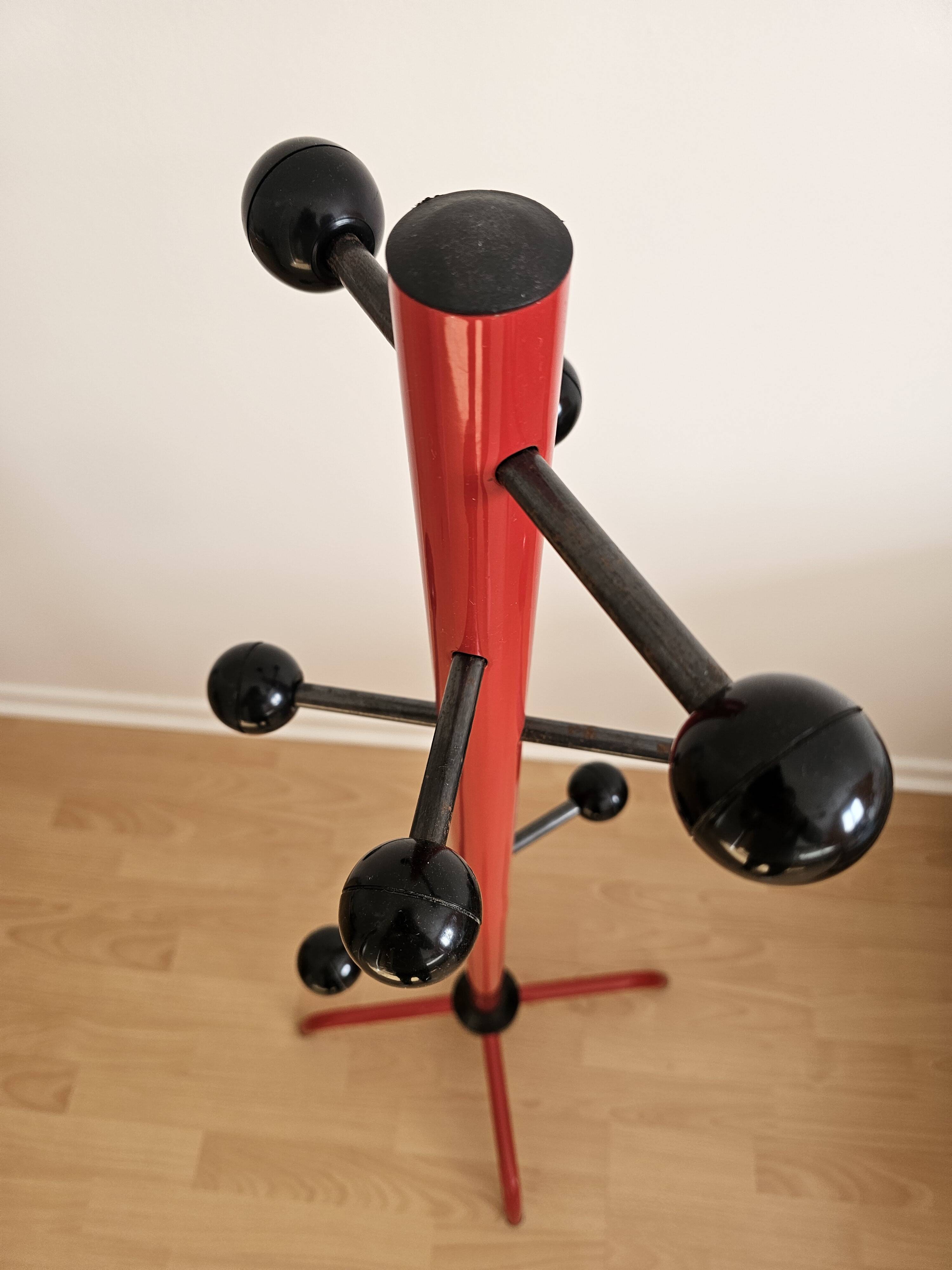 Black and red freestanding coat rack Italy 1980 Italian design style spa