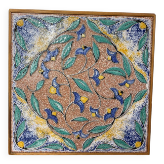 Ceramic and wood trivet