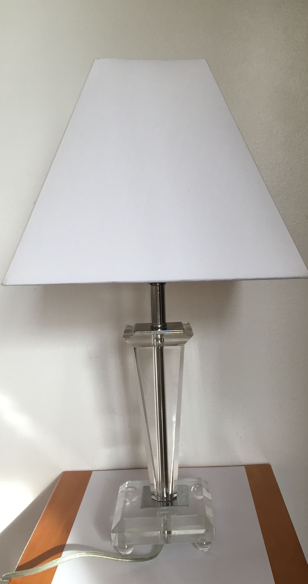 Crystal and stainless steel desk lamp