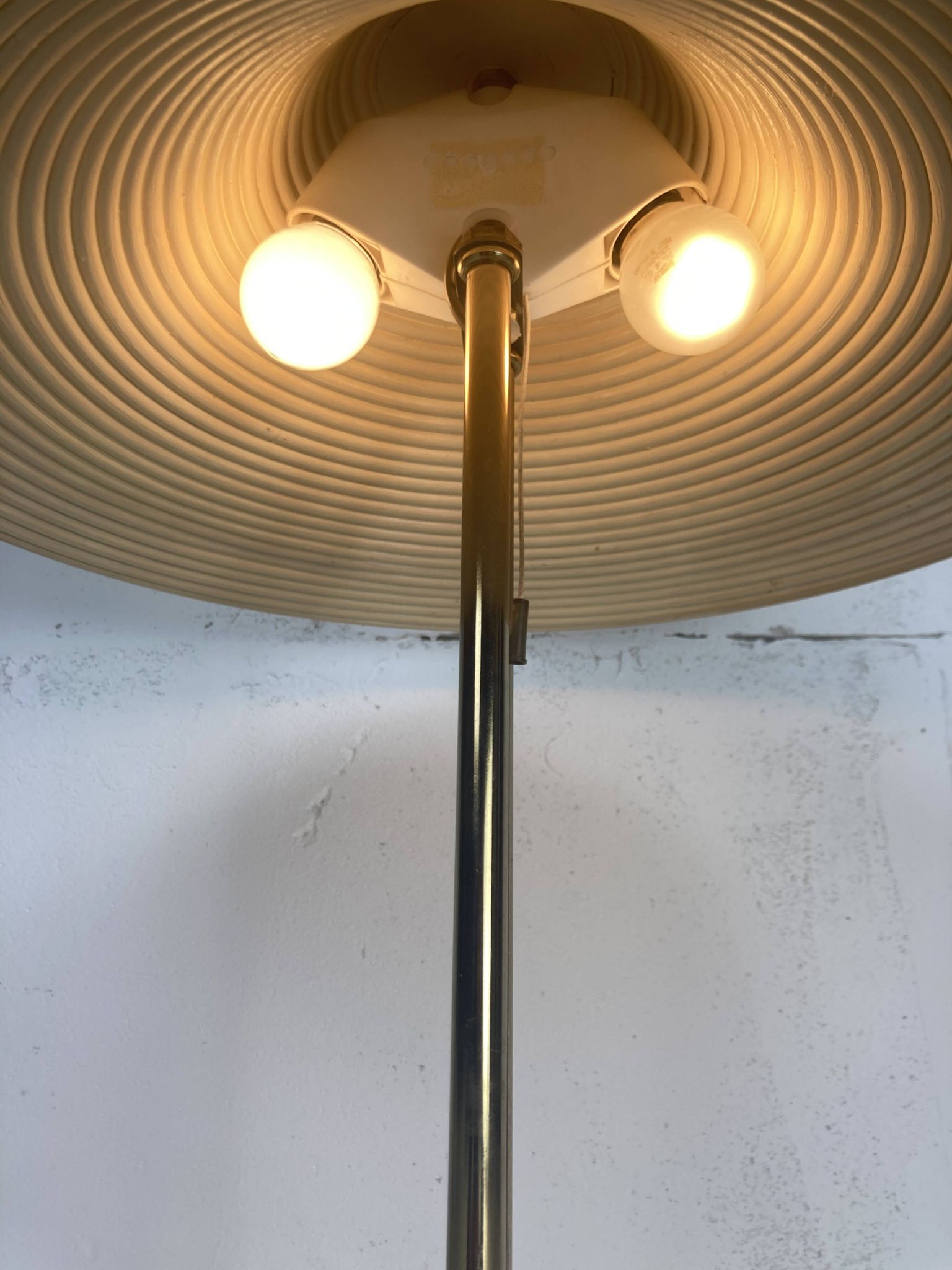 Lampe de table en laiton et rotin en roseau, Italie 1970