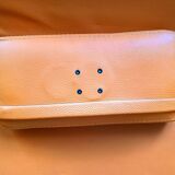 Deluxe leather lounge chair