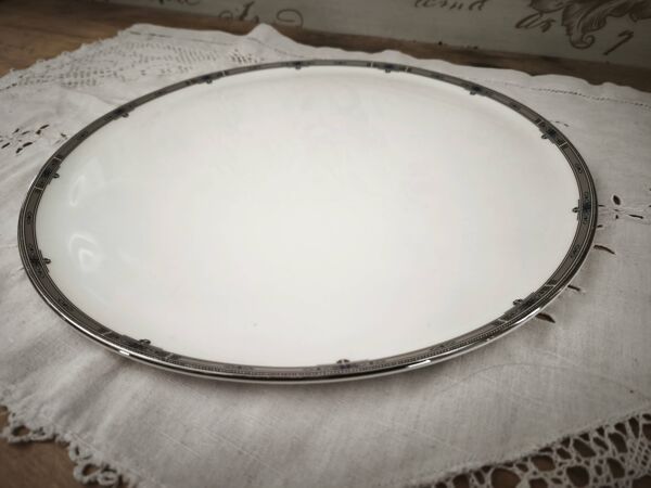 Grand plat à tarte extra-plat porcelaine anglaise Wedgwood modèle Amherst