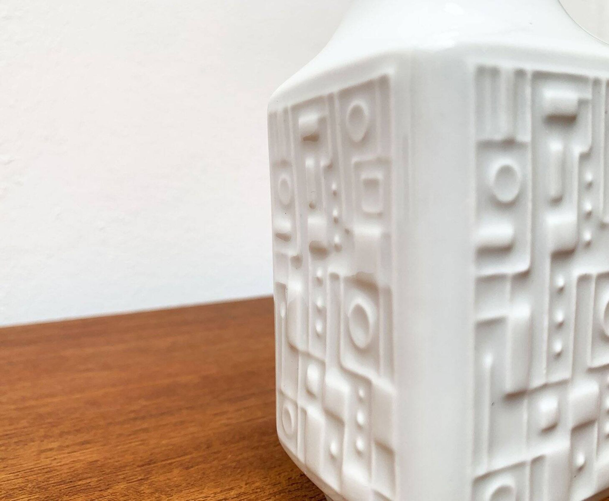 Brutalist porcelain vase from mid-century Wunsiedel Bavaria Porcelain, 1960s.
