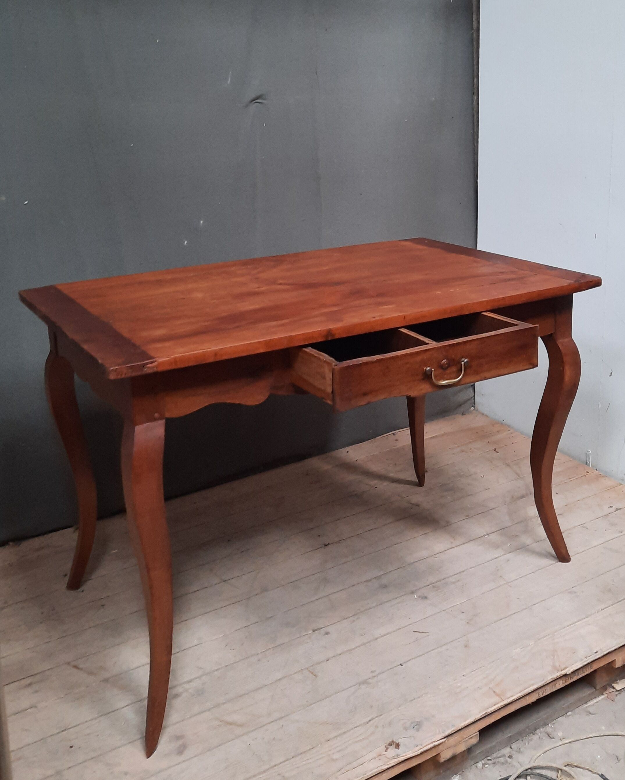 Louis XV table in natural wood