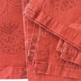 Large red tablecloth for 8 places and napkins