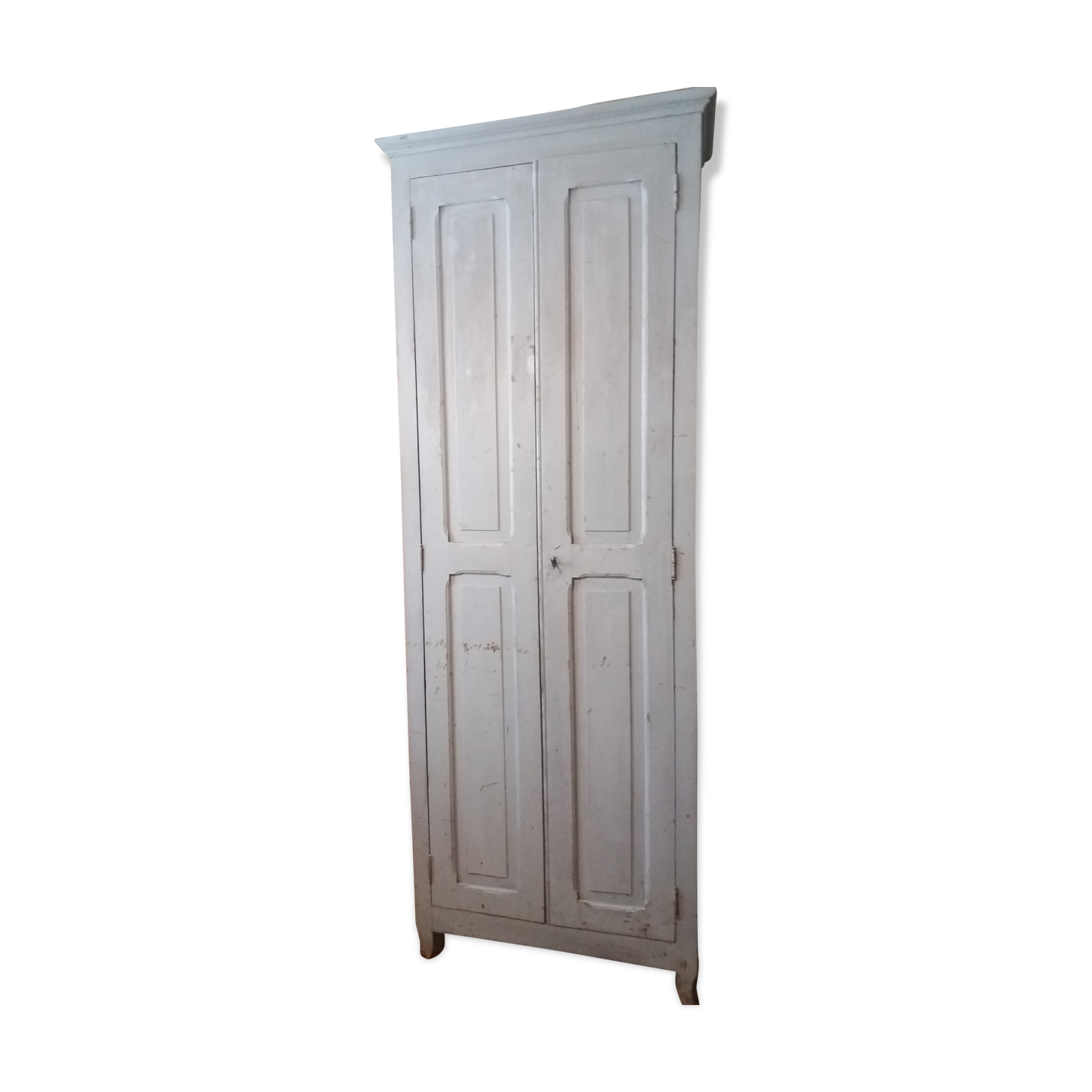 Armoire parisienne