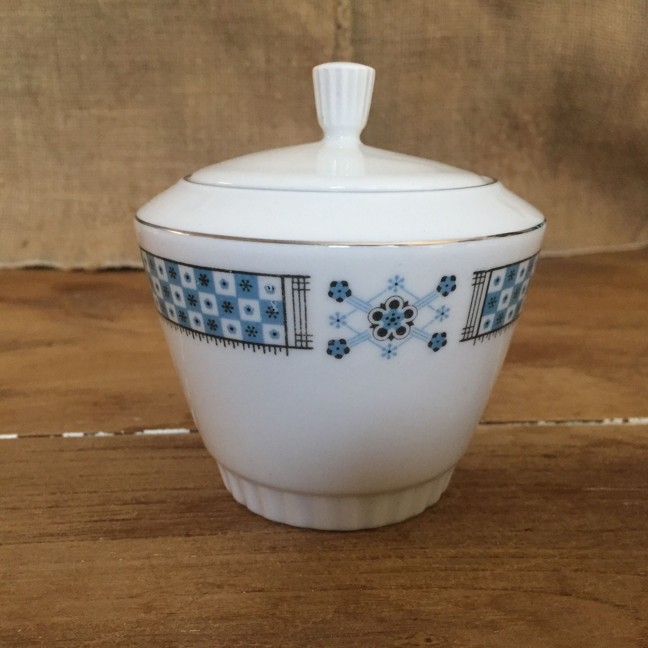 Coffee service China, 18 pieces