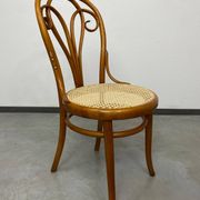 Curved wooden dining chair by Löbl Wieisskirchen