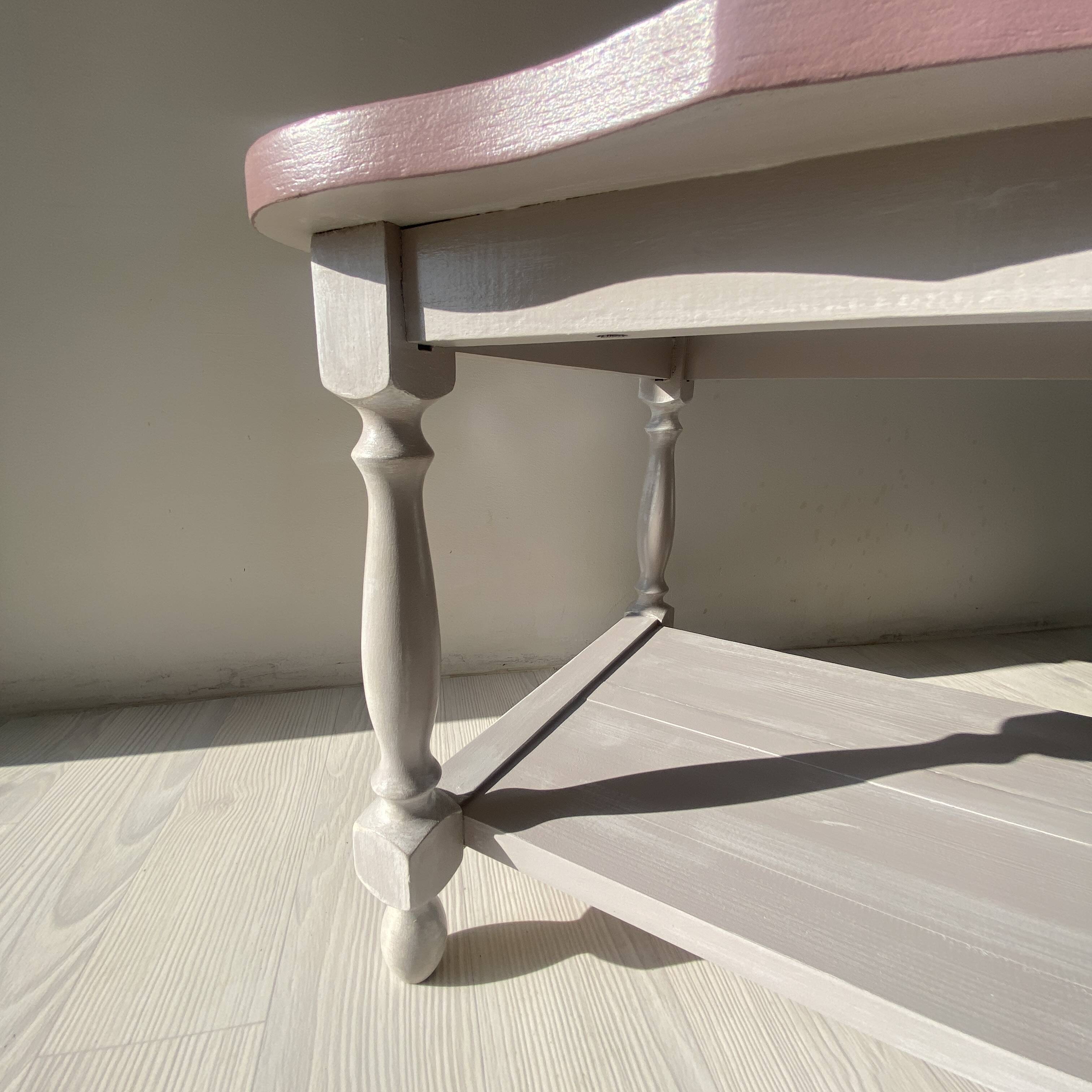 Table basse vintage rustique - rose et doré