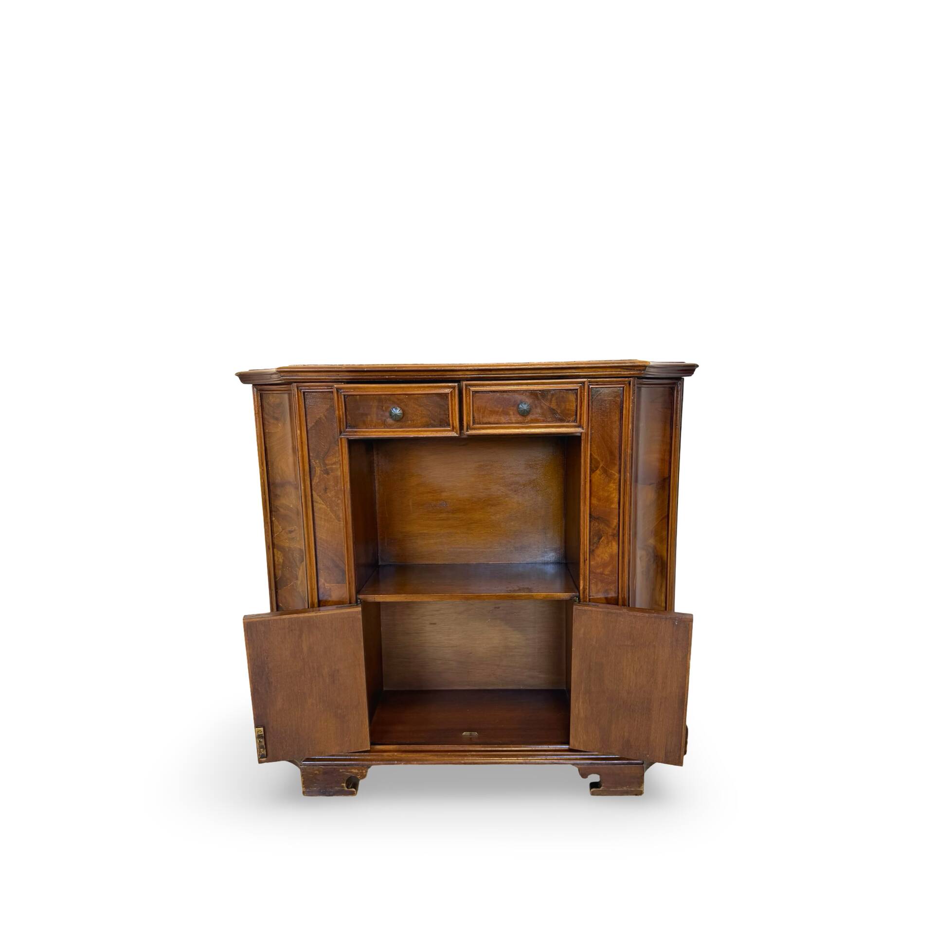 La console vintage élégante classique de Milan, années 1950/1960.