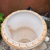Cache pot medicis
