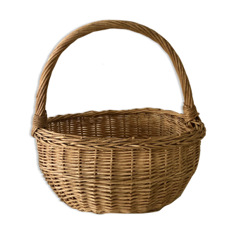 Braided wicker basket for the market