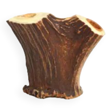 Vase en corne de cerf