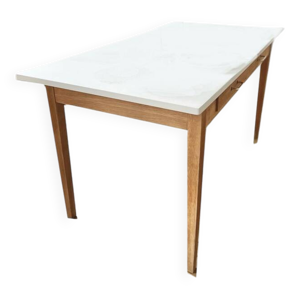 Table de repas vintage