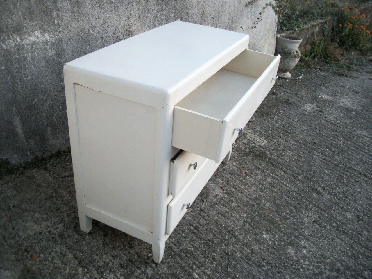 Parisian chest of drtawers