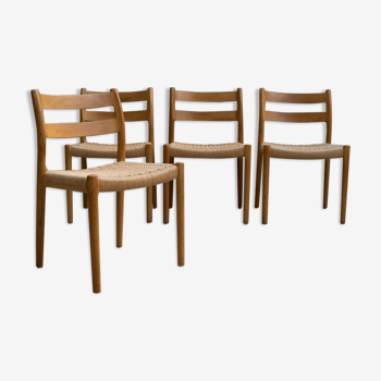 Suite de 4 chaises 84 en chêne par Niels Otto Moller