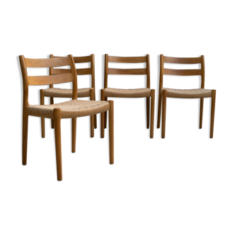 Suite de 4 chaises 84 en chêne par Niels Otto Moller
