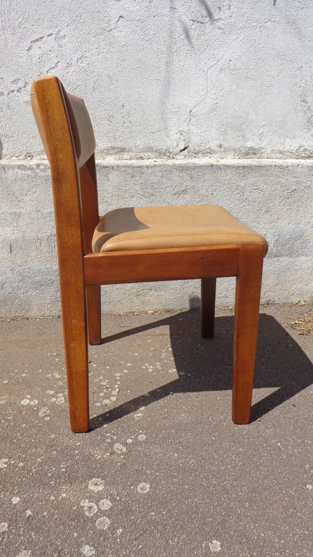 Baumann table and 6 chairs