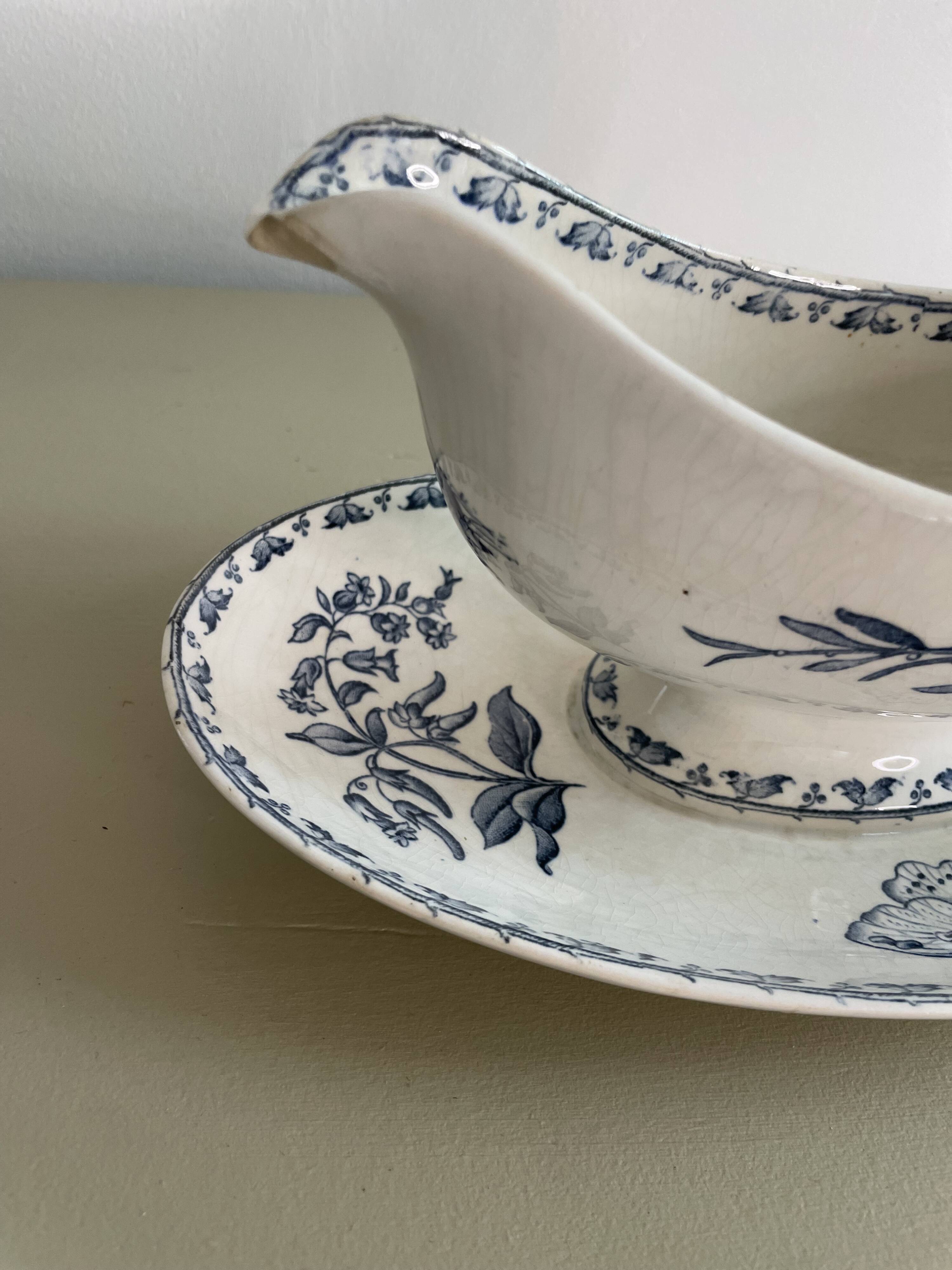 Sauce boat in blue iron earth Sarreguemines model Carmen