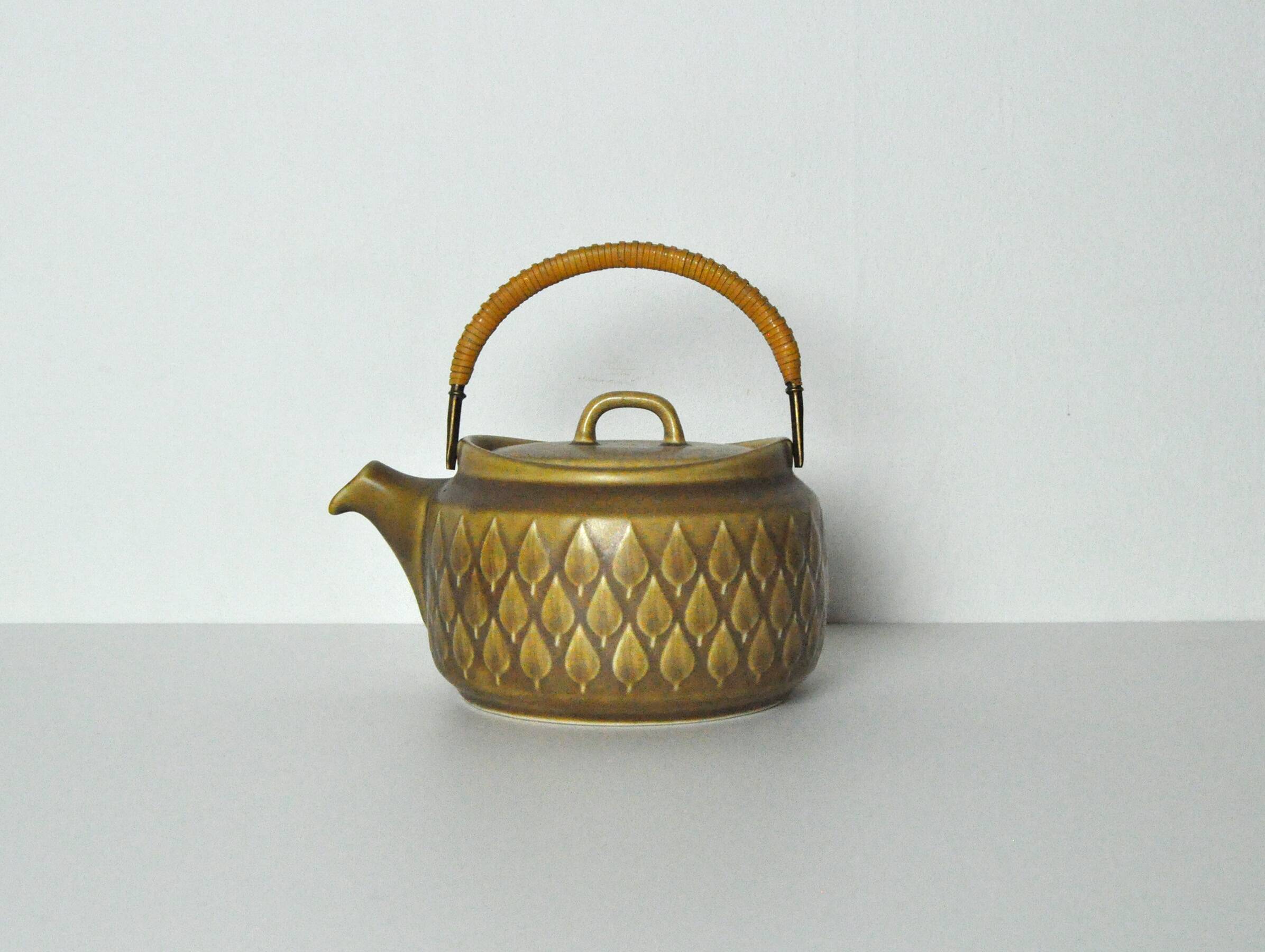 Tea pot by Jens H. Quistgaard for Bing & Grøndahl Denmark