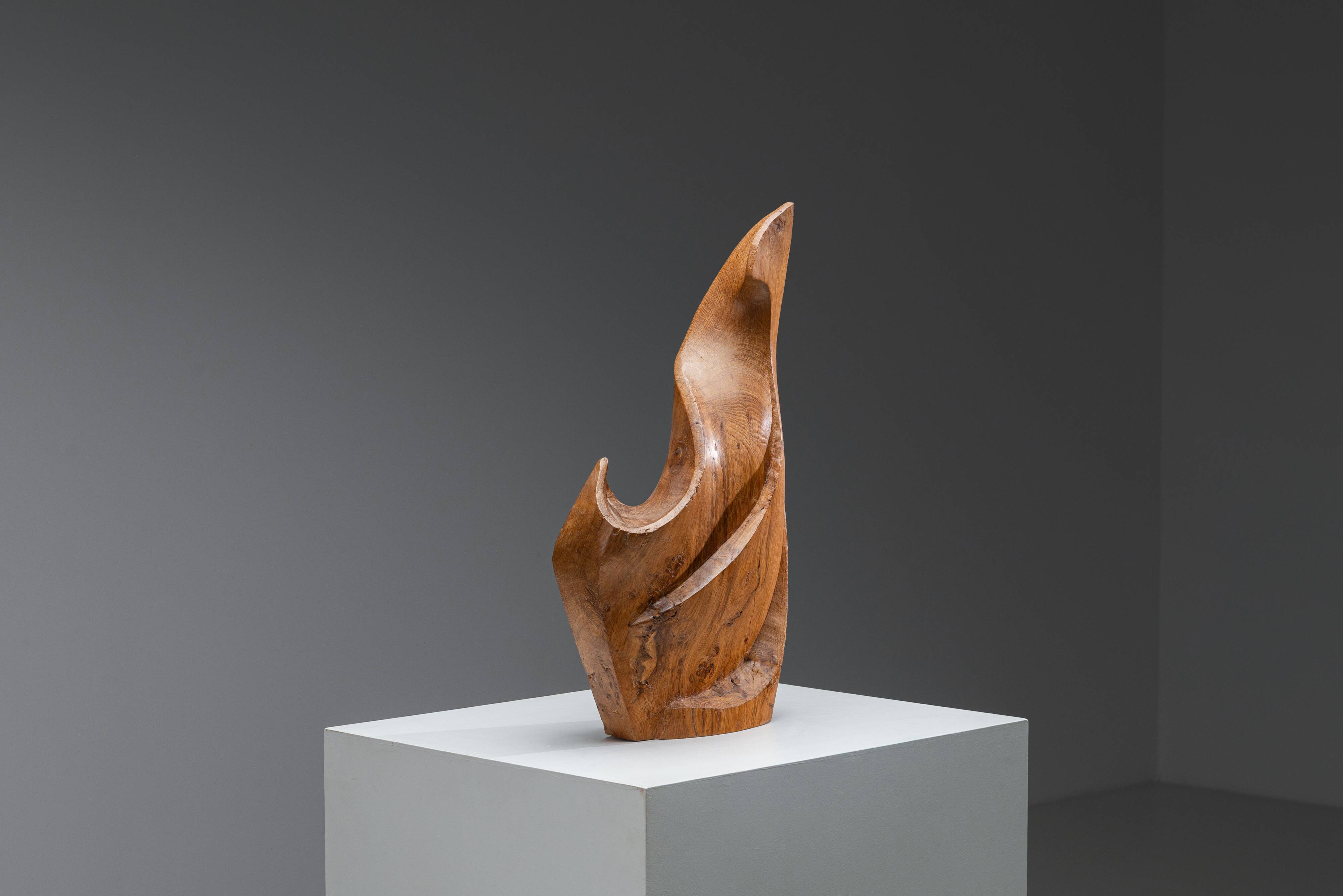 Forme sculpturale en chêne solide