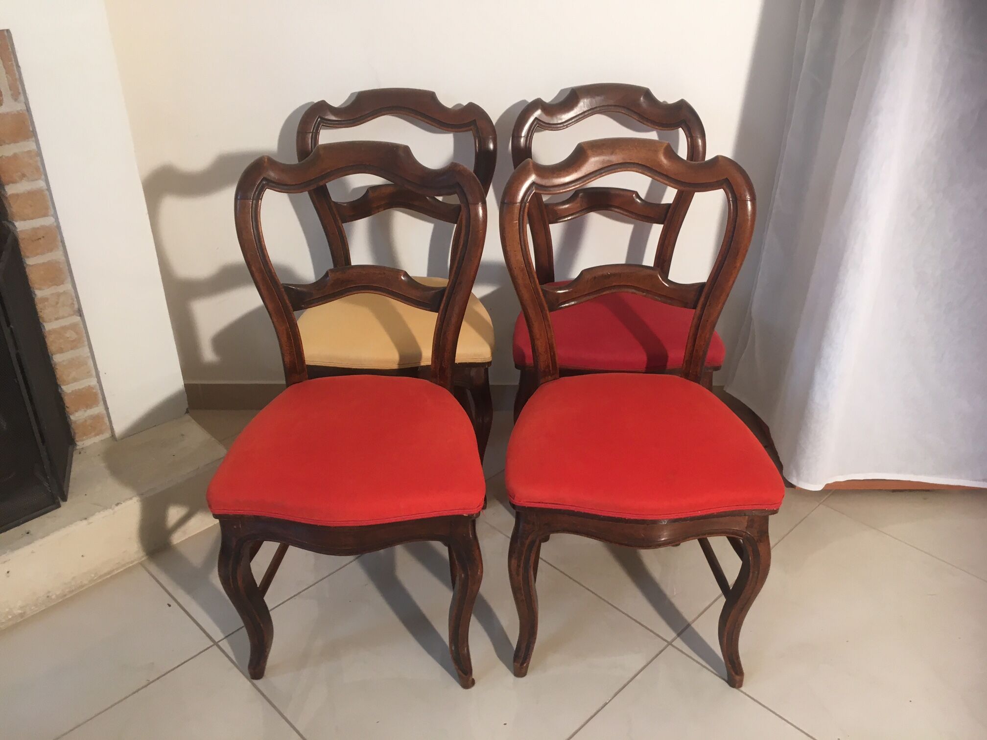 Series of 4 walnut chairs 19th century