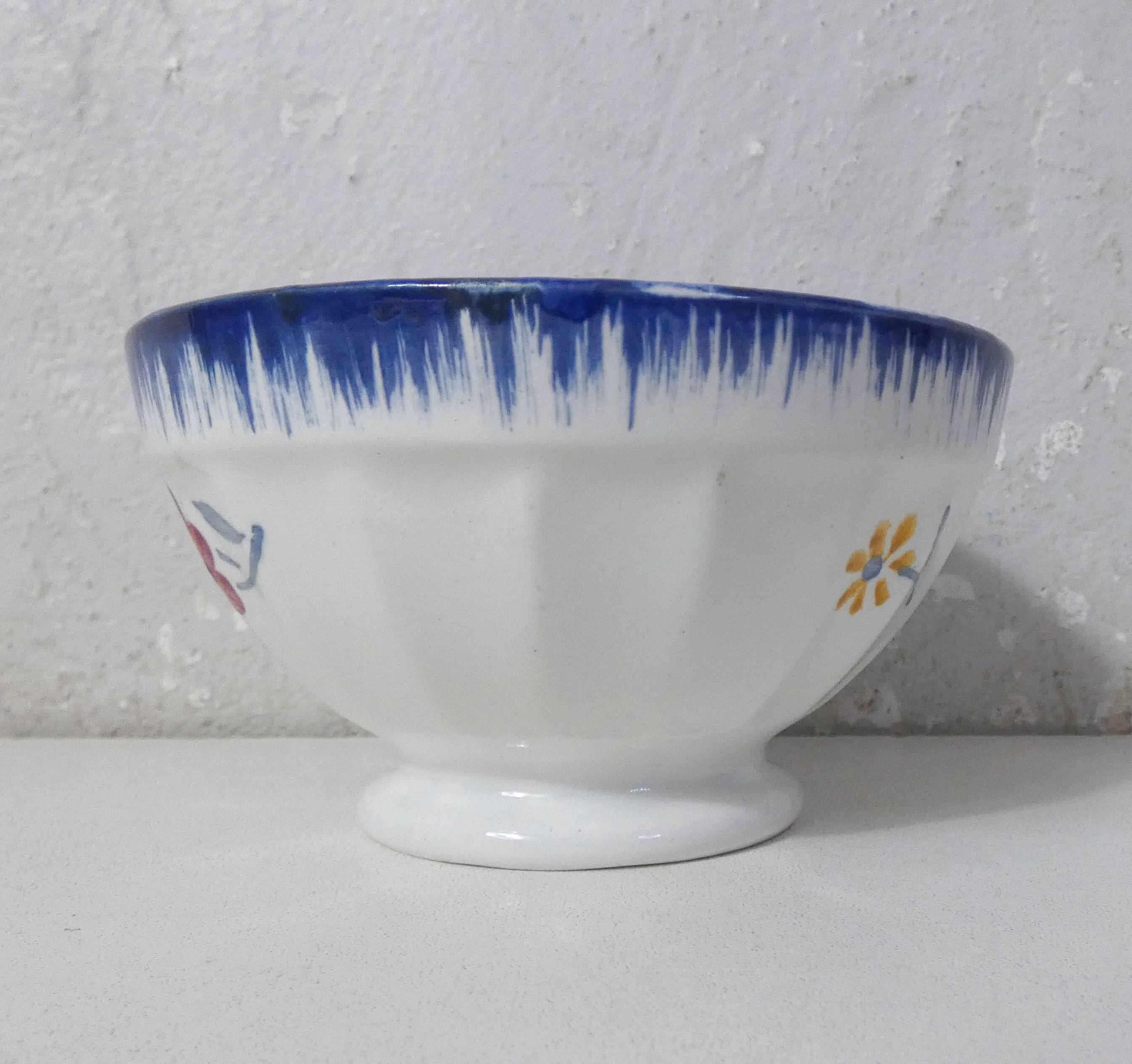Old small bowl digoin marie lou