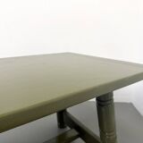 Glossy olive green lacquered dining table — DLG Georges Robert, Circa 1970