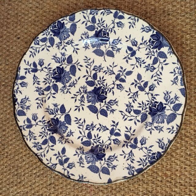 Lot 6 flat plates