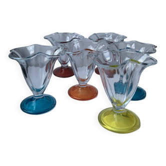 Coupe à glace en verre coloré vintage