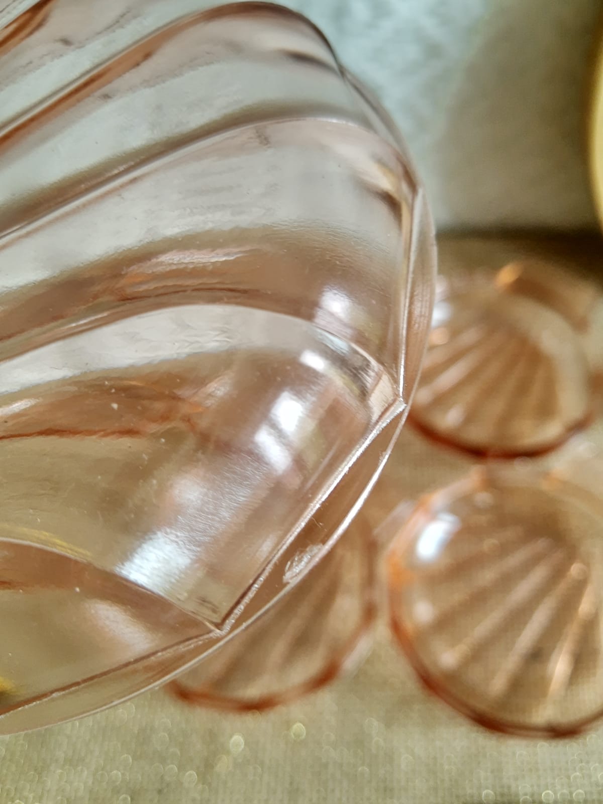 Set of 6 small scallops in vintage rosaline pink glass