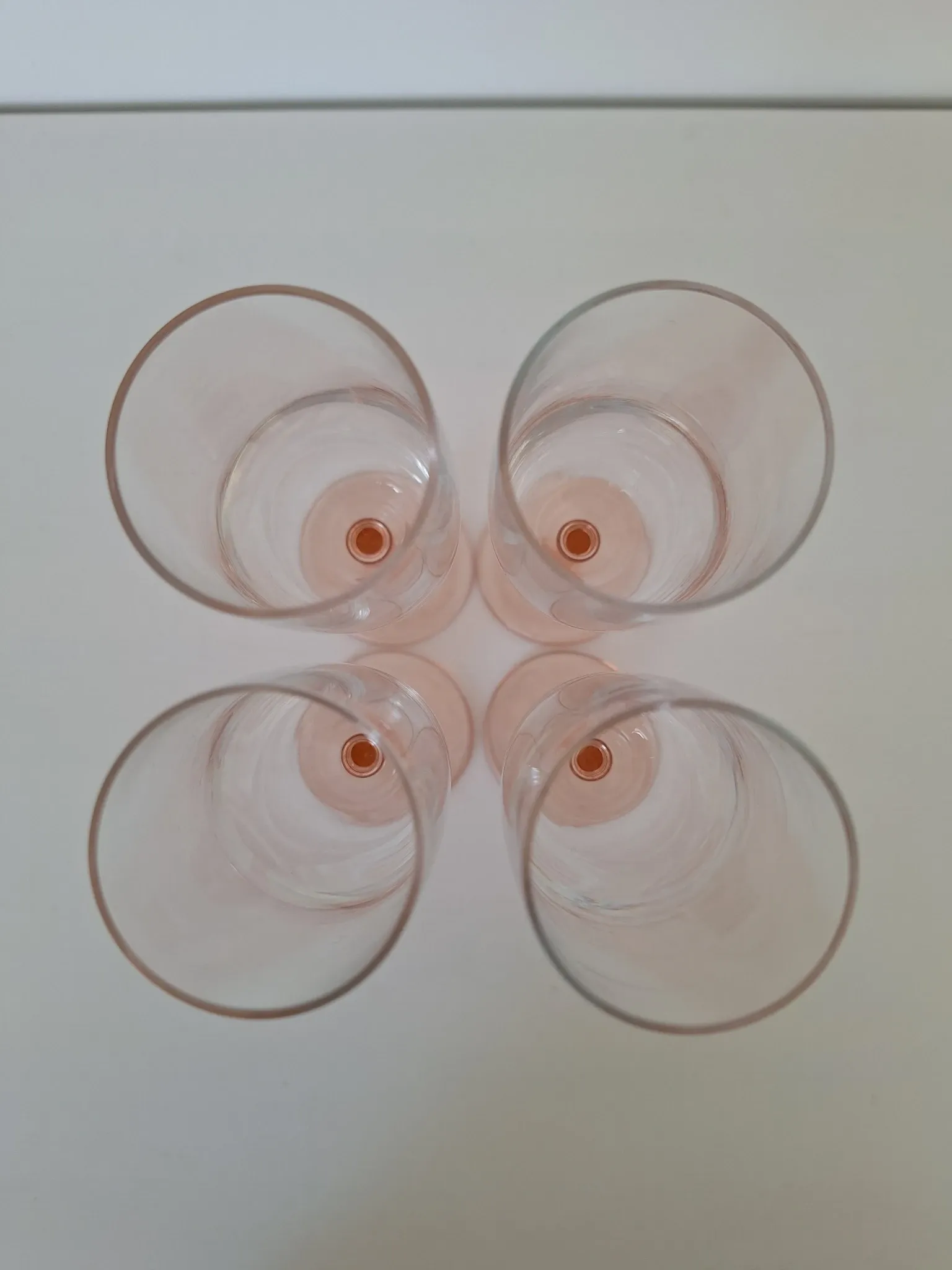 Vintage pink champagne flute Luminarc