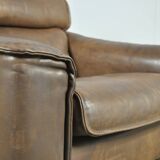 Buffalo leather vintage brutalist armchair by hugo de ruiter, leolux, 1970s
