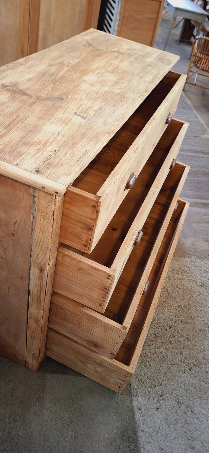Trade furniture with drawers