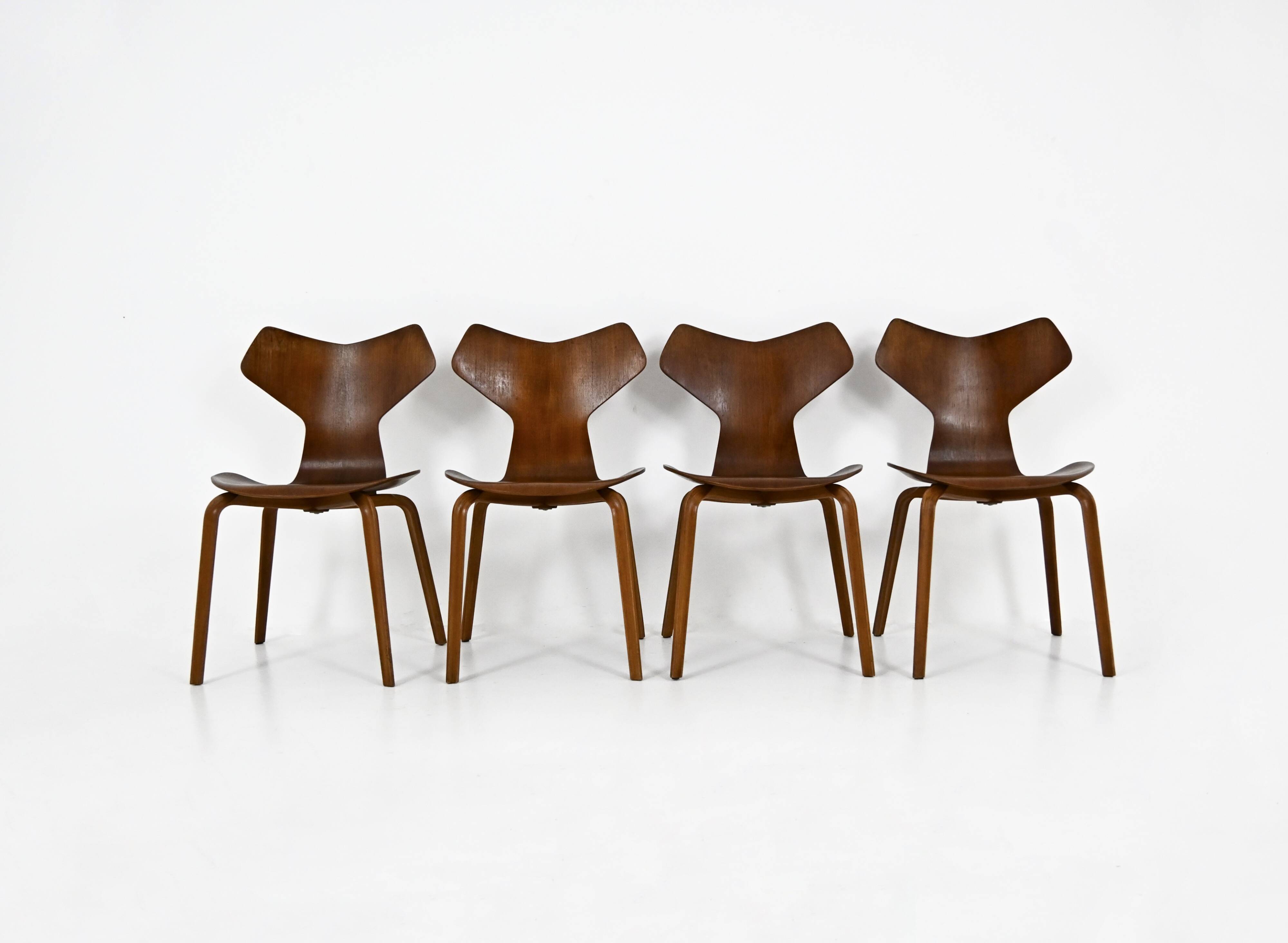 Ensemble de salle à manger par Arne Jacobsen pour Fritz Hansen, années 1950