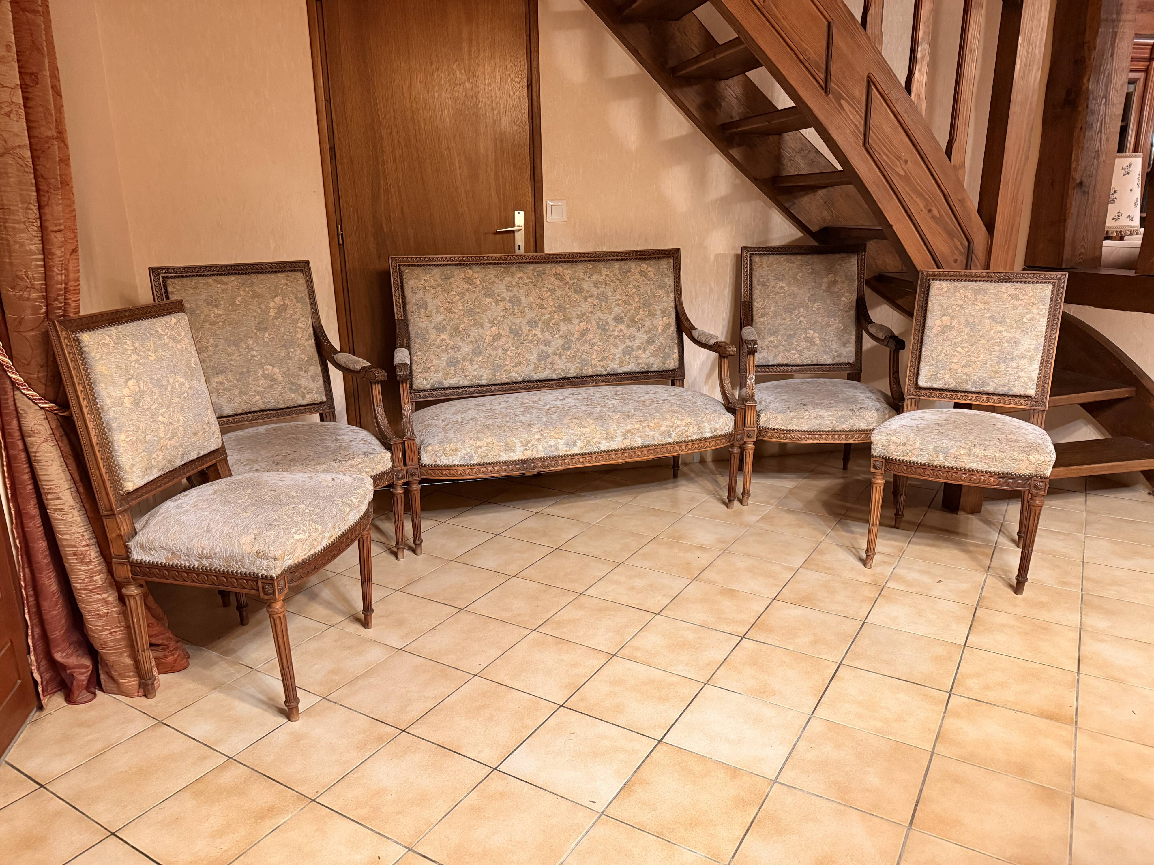 Louis XVI salon style